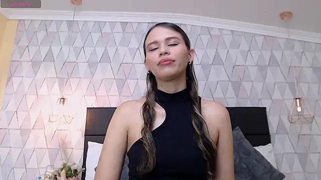 LiliJensen online show from 10.06.25