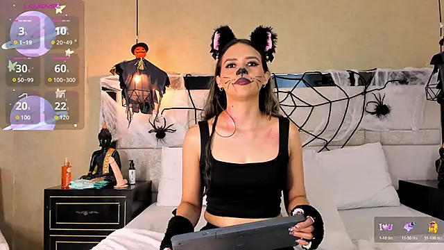 LiliJensen online show from 10.21.25