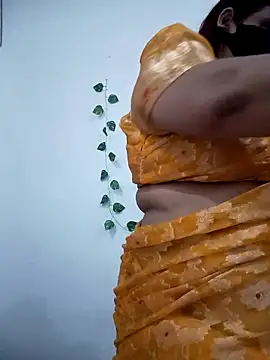 Snapshot of Neha-Bhabhi-Rasily chatting on 09.18.25 Neha-Bhabhi-Rasily online show from 09.18.25