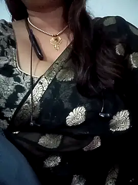 Snapshot of Neha-Bhabhi-Rasily chatting on 11.22.25 Neha-Bhabhi-Rasily online show from 11.22.25