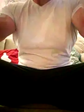 Snapshot of waldik083 chatting on 11.23.25 waldik083 online show from 11.23.25