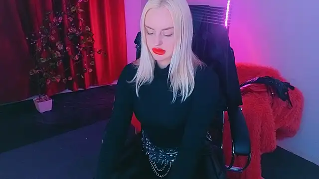 Snapshot of Miss_Alice_Silver chatting on 05.03.26 Miss Alice Silver online show from 05.03.26