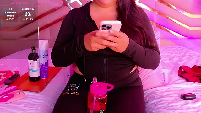 playfulcurvy online show from 10.28.25