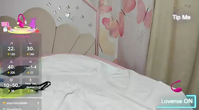 sweetiepeach  online show from 03.18.25