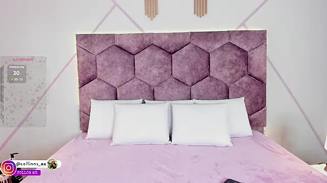 Snapshot of aurora_collinss_ chatting on 10.09.25 aurora collinss online show from 10.09.25