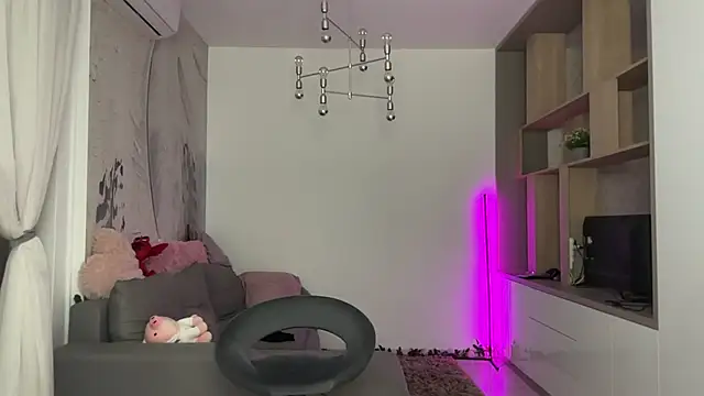 NatashaVoss online show from 03.05.25