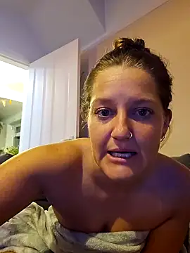 Pleasing-Chloe49 online show from 03.20.25