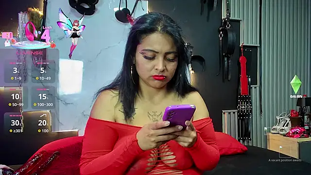 Snapshot of Sarah917 chatting on 11.01.25 Sarah917 online show from 11.01.25