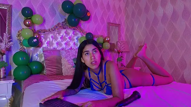 Snapshot of Mia_Montess chatting on 03.16.25 Mia Montess online show from 03.16.25