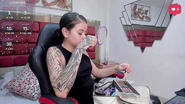 SaskiaGrendel online show from 03.22.26