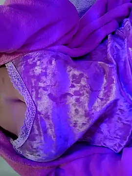 Snapshot of BellyDancer1 chatting on 11.01.25 BellyDancer1 online show from 11.01.25