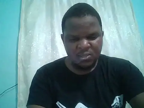 Snapshot of Smart24 chatting on 03.18.26 Smart24 online show from 03.18.26