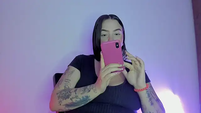 Snapshot of Celestte chatting on 03.29.26 Celestte online show from 03.29.26