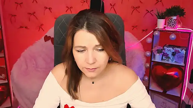 NicoleHitman online show from 02.18.26