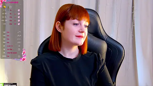 Snapshot of Ashley_Nicks chatting on 10.17.25 Ashley Nicks online show from 10.17.25