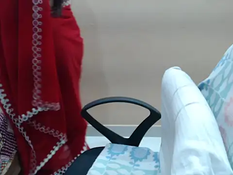 Snapshot of Surjeet_Kaur chatting on 06.16.26 Surjeet Kaur online show from 06.16.26