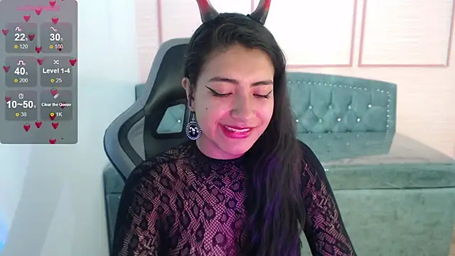 Snapshot of alexa_romero_t chatting on 10.24.25 alexa romero t online show from 10.24.25