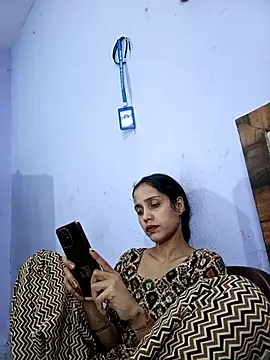 Snapshot of indiandesilive chatting on 09.19.25 indiandesilive online show from 09.19.25