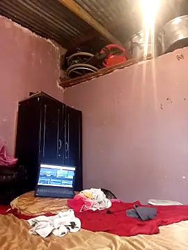 Snapshot of Latte1204 chatting on 03.07.25 Latte1204 online show from 03.07.25