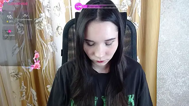 KateForLove online show from 10.16.25