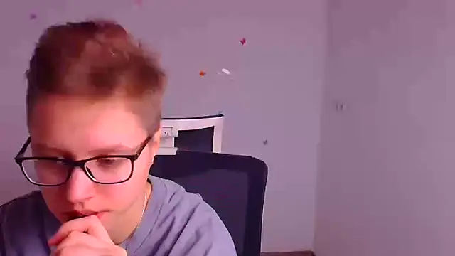 Bella Swannn online show from 03.19.25