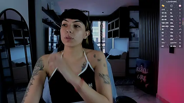 Saraa Desiree online show from 02.05.26