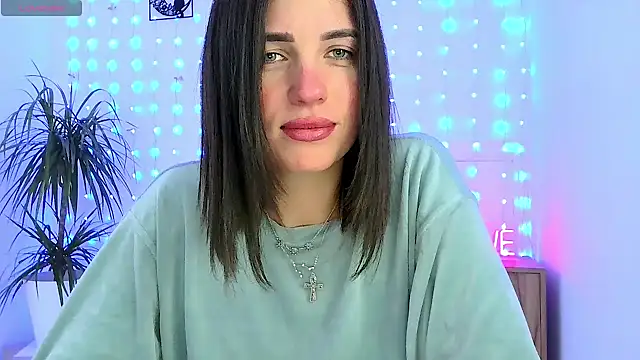 Snapshot of neferutt chatting on 11.23.25 neferutt online show from 11.23.25