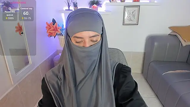 Snapshot of salma_arabicc chatting on 11.17.25 salma arabicc online show from 11.17.25