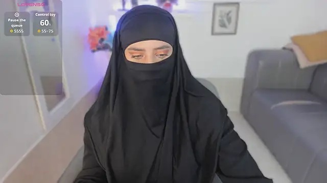 Snapshot of salma_arabicc chatting on 11.22.25 salma arabicc online show from 11.22.25