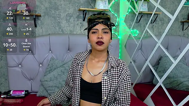 Devil AliceXo online show from 01.07.26