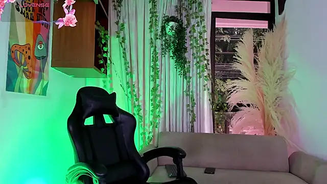 SarahLynn7 online show from 03.27.26