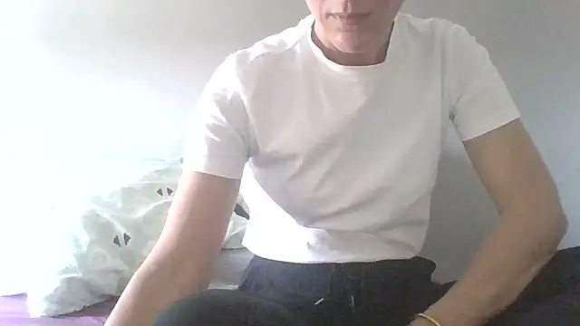 Snapshot of Valentinette chatting on 03.21.26 Valentinette online show from 03.21.26