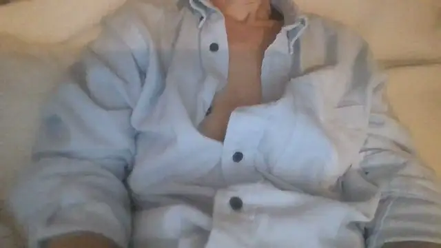 Snapshot of Valentinette chatting on 04.06.26 Valentinette online show from 04.06.26