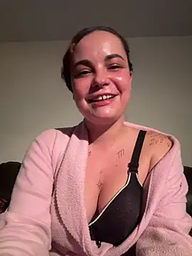 Snapshot of Biana_Fernan chatting on 05.19.26 Biana Fernan online show from 05.19.26