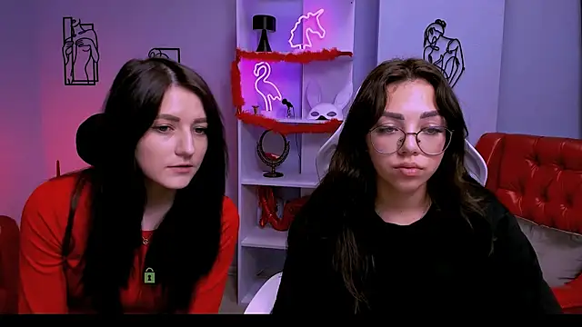 Snapshot of kiki_swan chatting on 03.13.25 kiki swan online show from 03.13.25