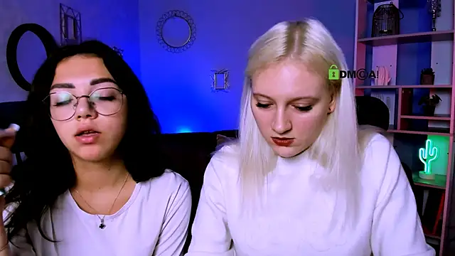 Snapshot of kiki_swan chatting on 03.14.25 kiki swan online show from 03.14.25