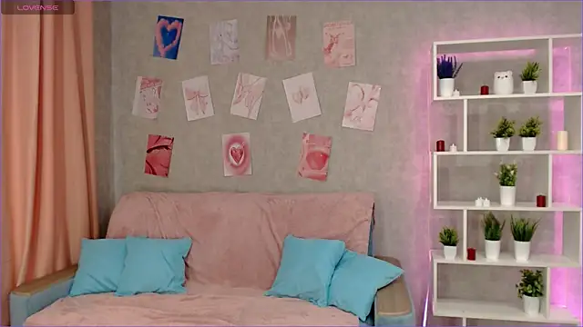 Cassie Scott online show from 03.17.25