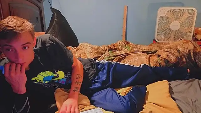 Ilovepussy1911 online show from 04.02.26