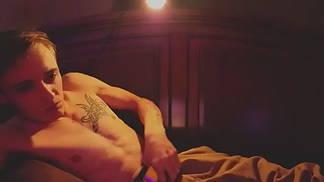 Ilovepussy1911 online show from 04.11.26