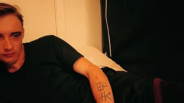 Ilovepussy1911 online show from 08.05.26