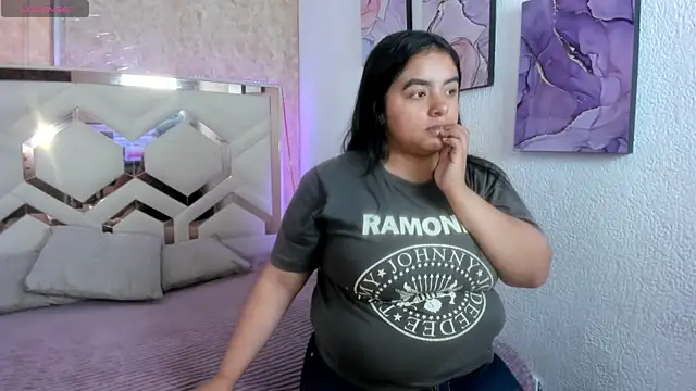 EmilyBrownn  online show from 11.07.25