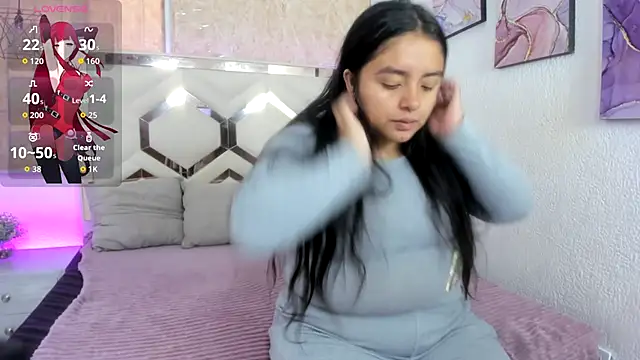 EmilyBrownn  online show from 11.27.25