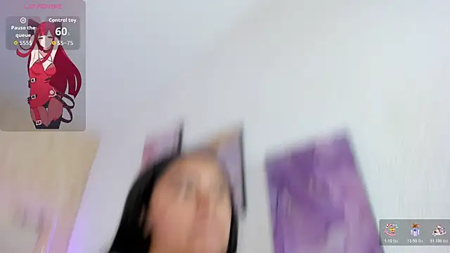 EmilyBrownn  online show from 11.30.25