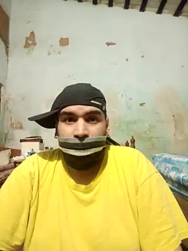 Snapshot of Hot_toy_guy chatting on 03.08.25 Hot toy guy online show from 03.08.25