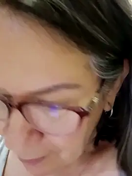 Snapshot of victoria_wayne chatting on 02.04.26 victoria wayne online show from 02.04.26