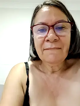 Snapshot of victoria_wayne chatting on 02.08.26 victoria wayne online show from 02.08.26