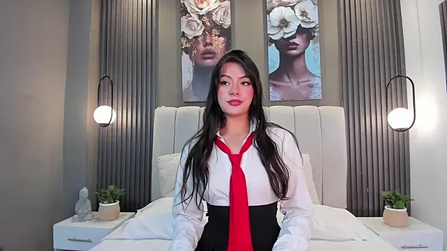 GiannaColling1 online show from 02.17.26