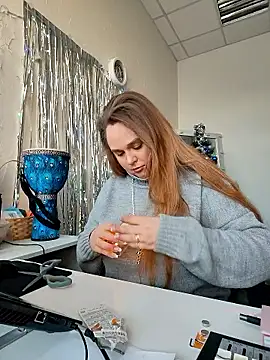 Juicy PeachLux online show from 01.15.26