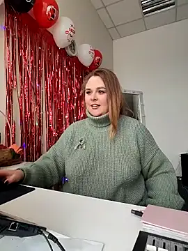 Juicy PeachLux online show from 02.25.26