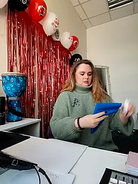 Juicy PeachLux online show from 02.27.26